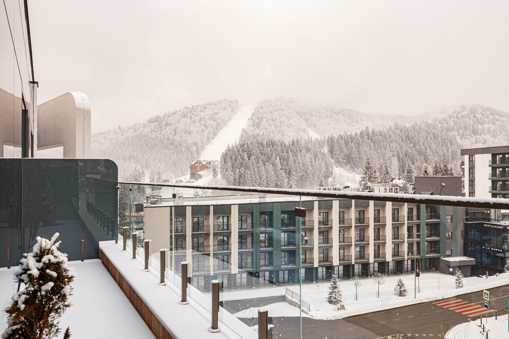 Tavel Hotel&SPA Bukovel Eksteriør bilde